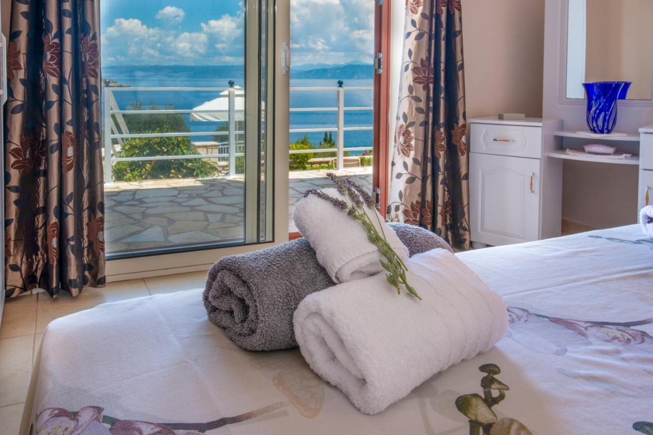 Villa Avgerini Paxos Gaios Exteriör bild