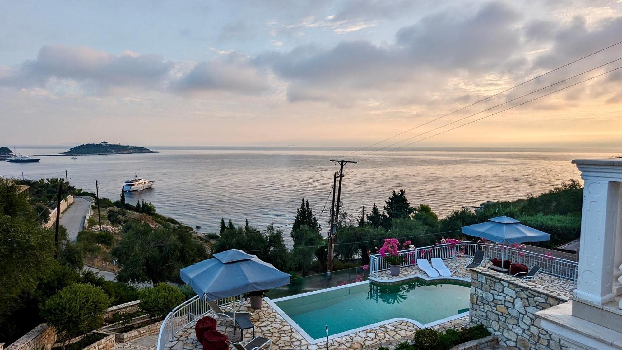Villa Avgerini Paxos Gaios Exteriör bild