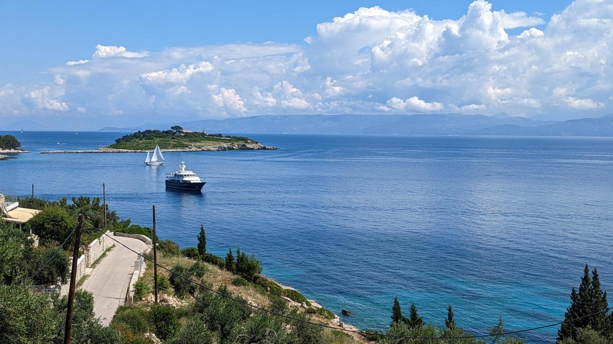 Villa Avgerini Paxos Gaios Exteriör bild