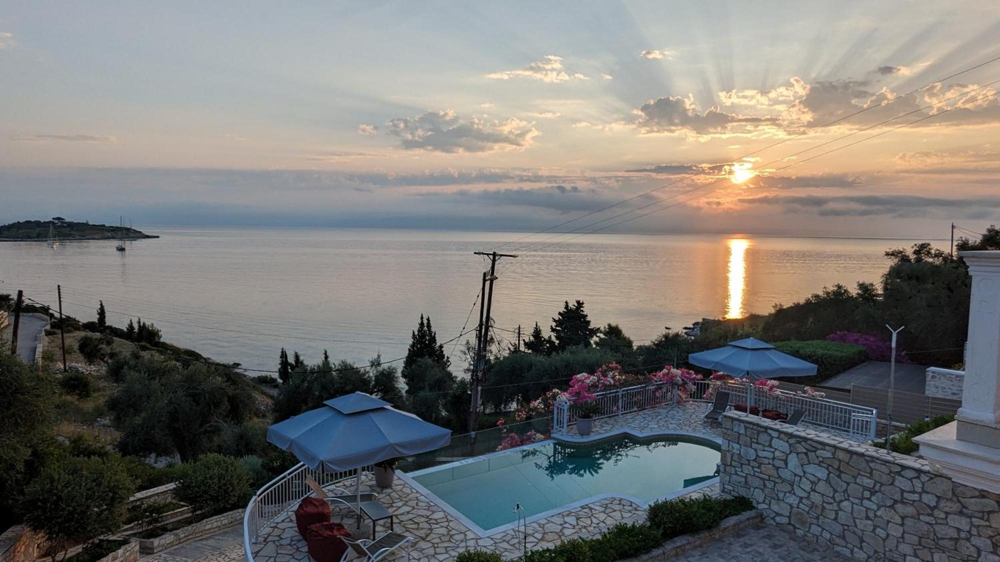 Villa Avgerini Paxos Gaios Rum bild