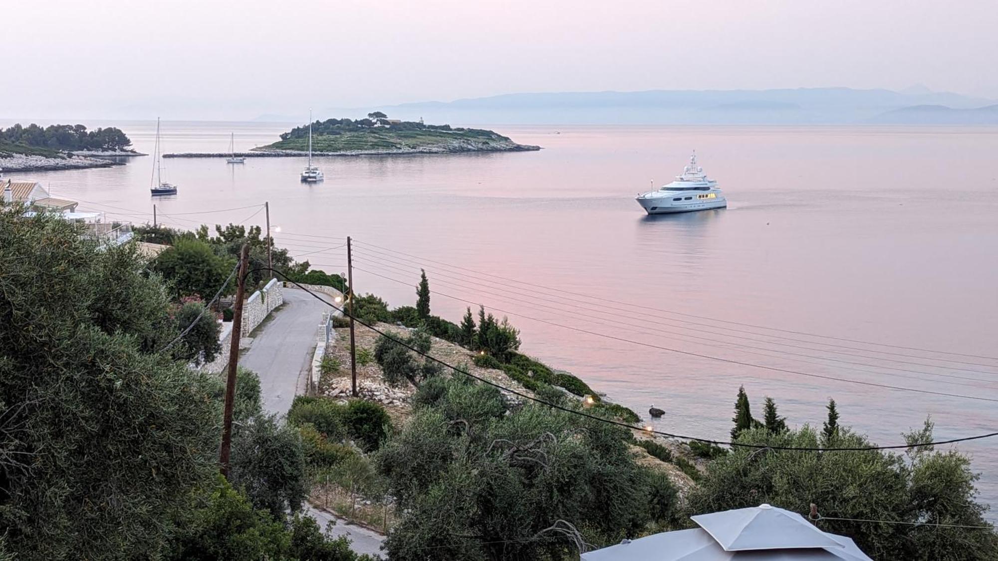 Villa Avgerini Paxos Gaios Rum bild